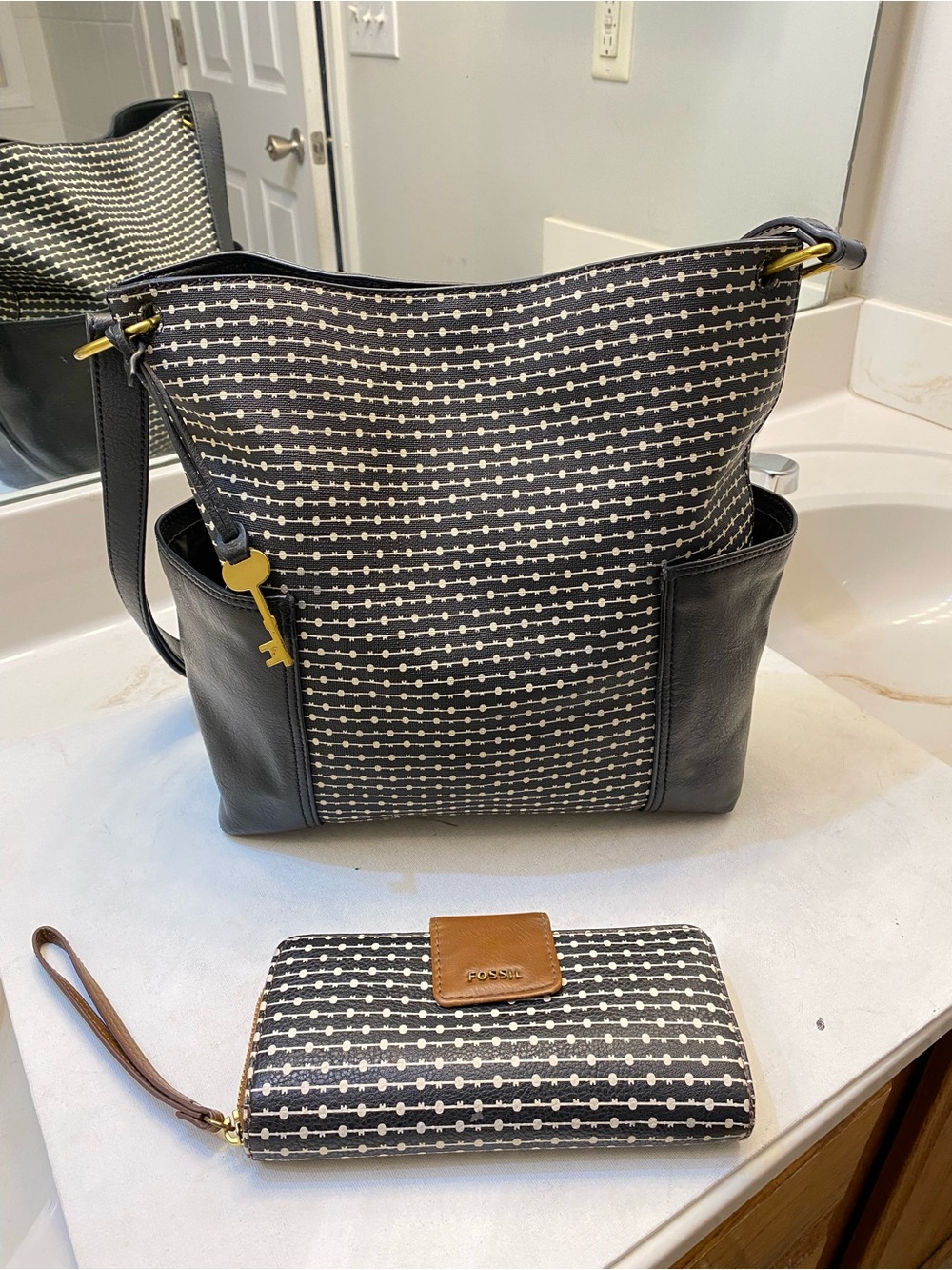 Fossil Lane North South Large shoulders bag good condition clean interior